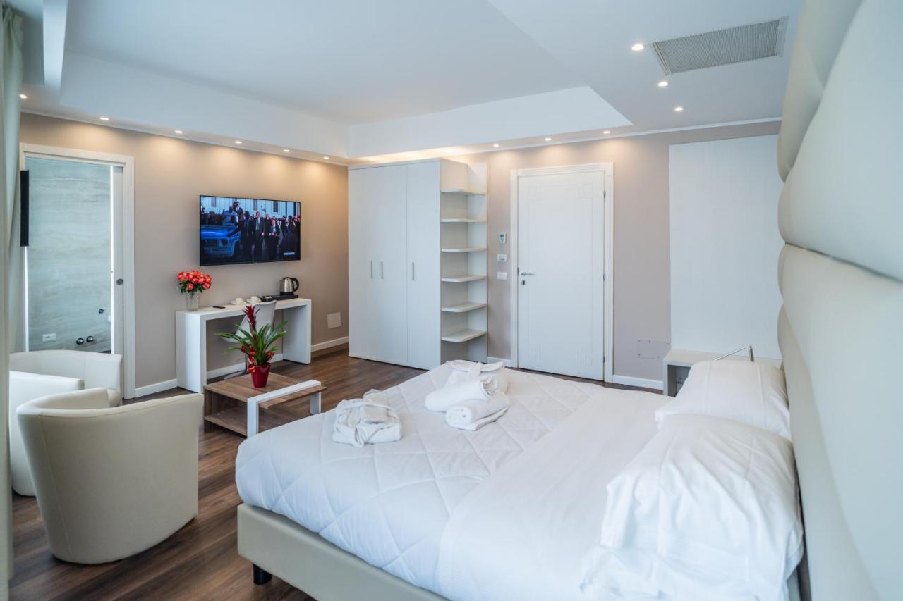 Hotel Globo Suite-Correnti Hotels سانريمو المظهر الخارجي الصورة