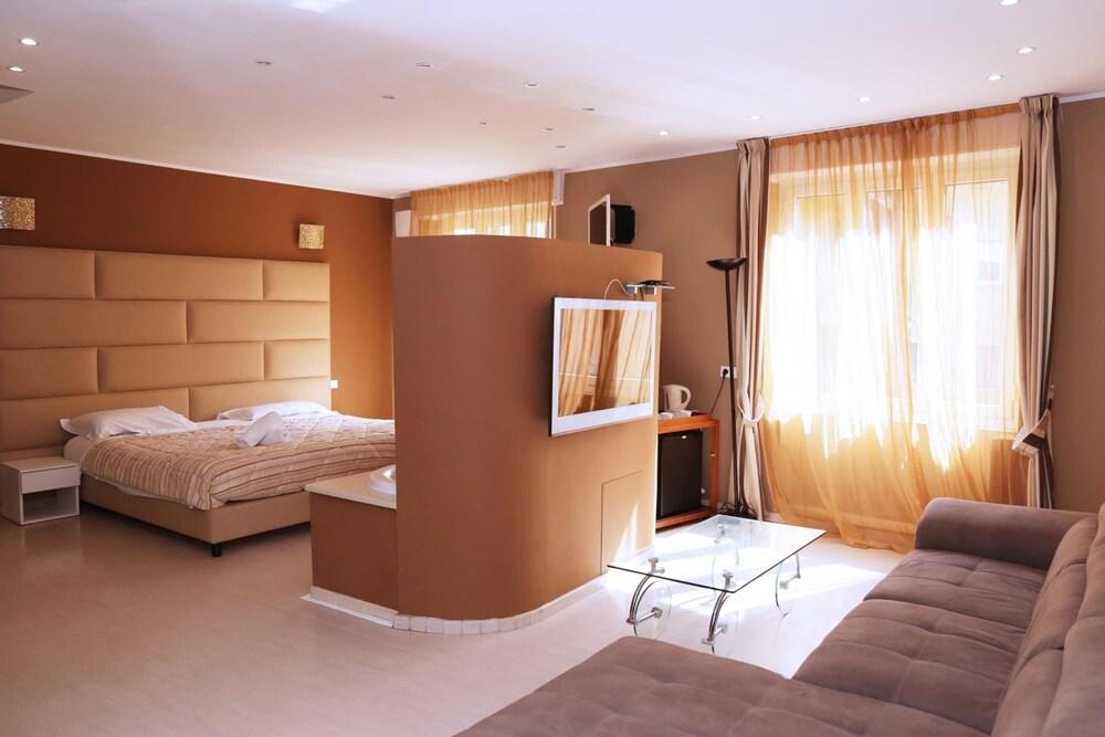 Hotel Globo Suite-Correnti Hotels سانريمو المظهر الخارجي الصورة