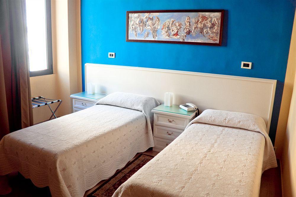 Hotel Globo Suite-Correnti Hotels سانريمو المظهر الخارجي الصورة